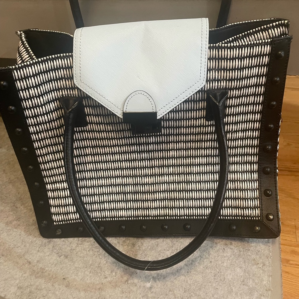 👜 Loeffler Randall Woven Tote – Black/White/Blue – Genuine Leather Trim - Picture 2 of 5